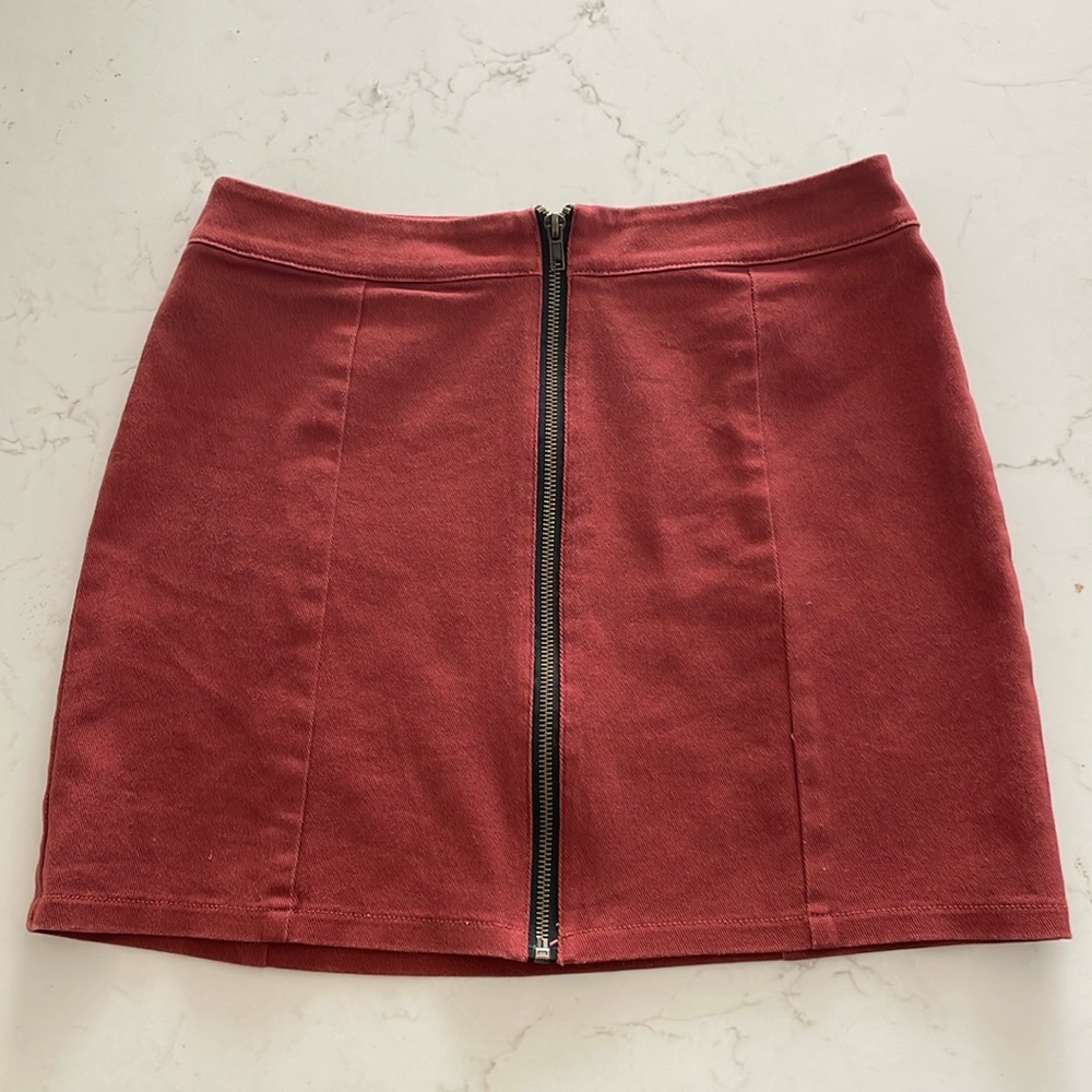 Forever 21 contrast zipper mini skirt